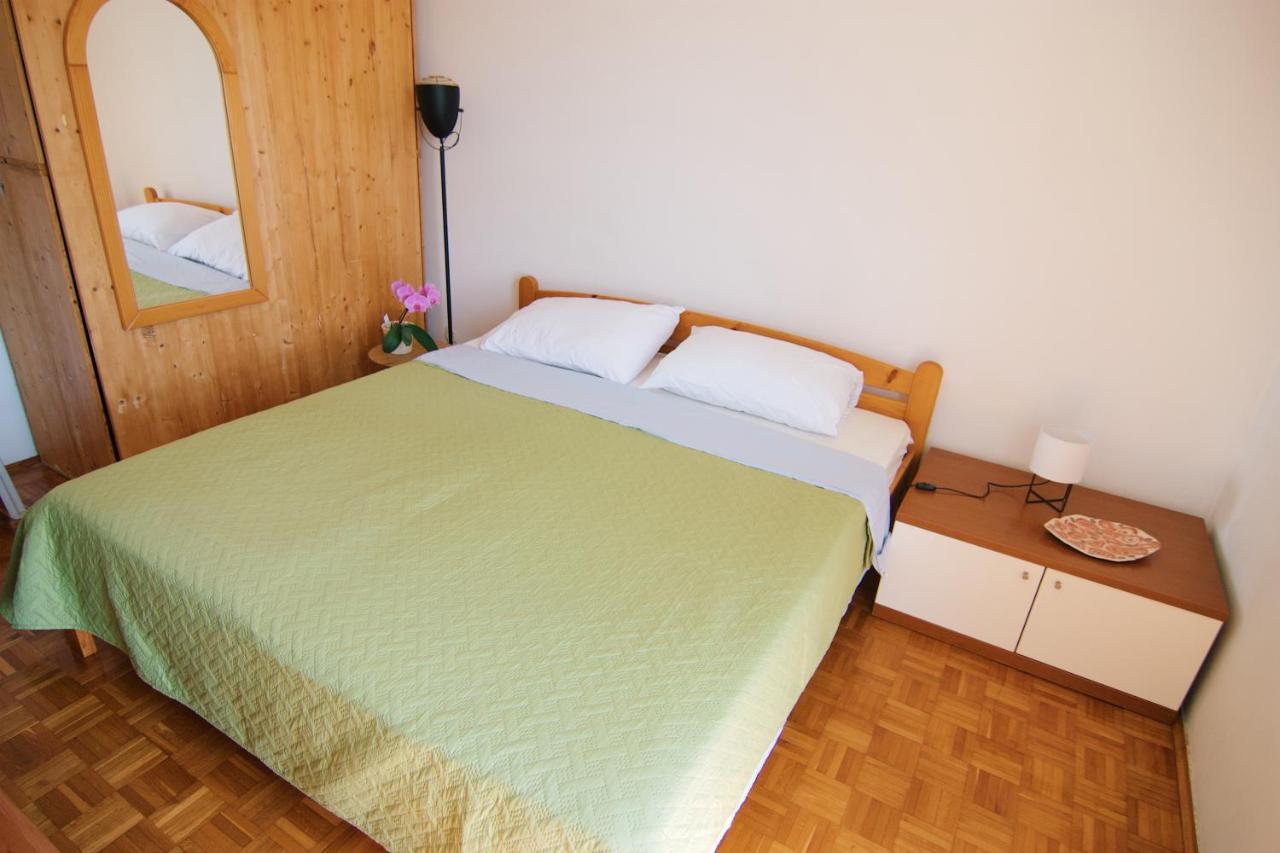 Apartment Todorovic - Macan Póla Kültér fotó